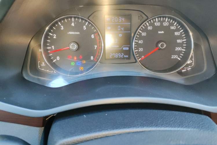 Used FAW Senya R7 2018 R7C 1.6L Manual Luxury Model