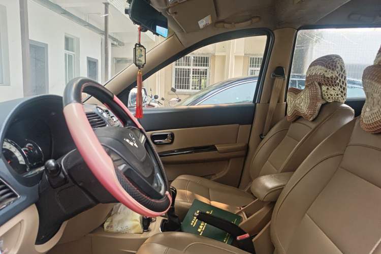 Used Wuling Hongguang 2014 1.5L S Comfort Model
