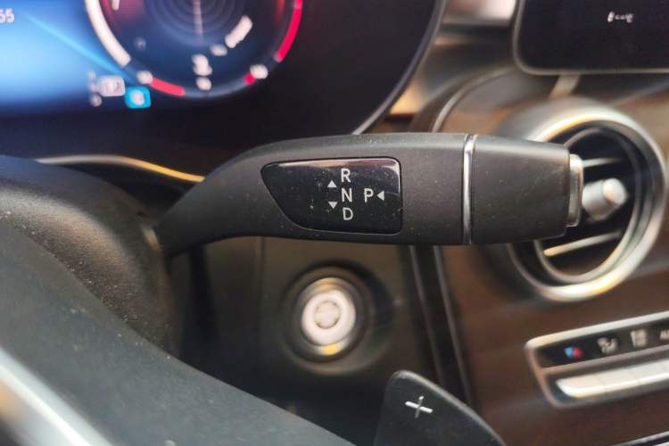 Used Mercedes-Benz GLC 2021 GLC 260 L 4MATIC Luxury Model Gear Lever