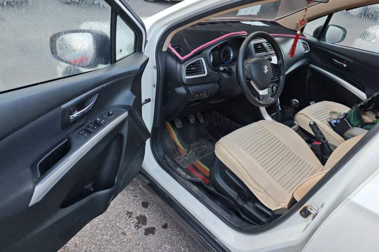 Used Suzuki S-Cross 2014 1.6L Manual Two-Wheel Drive Entry Model
