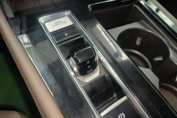 Used Volkswagen Viloran 2023 380TSI Prestige Edition
