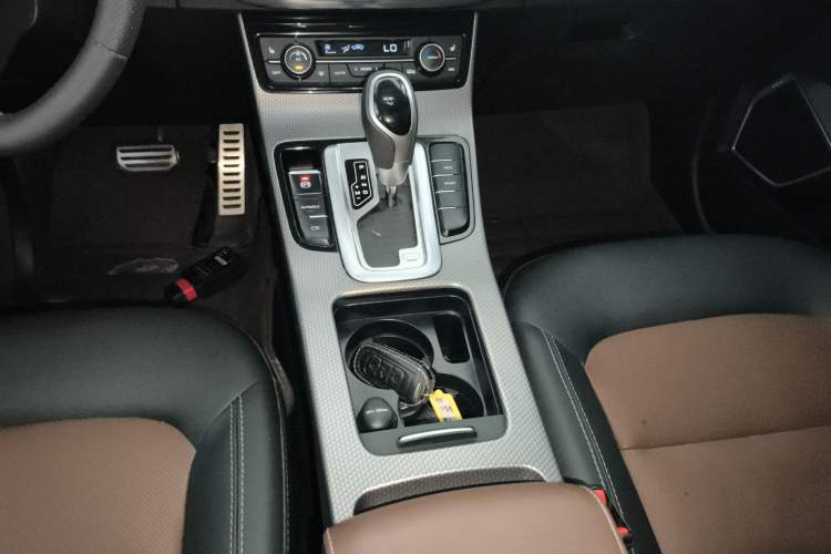 Used Geely Auto Emgrand GS 2017 Sport Edition 1.3T Automatic Smart Connectivity Model