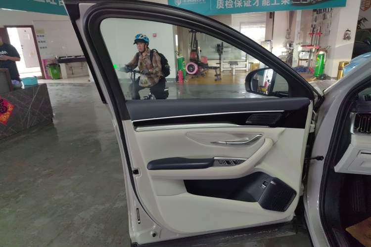 Used BYD Song PLUS New Energy 2023 Champion Edition EV 605KM Flagship PLUS