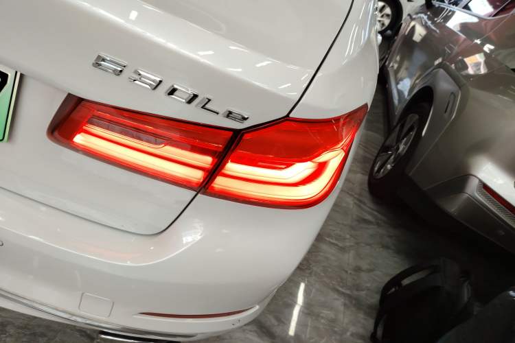 Used BMW 5 Series New Energy 2019 Updated Version 530Le Luxury Package Exterior 3