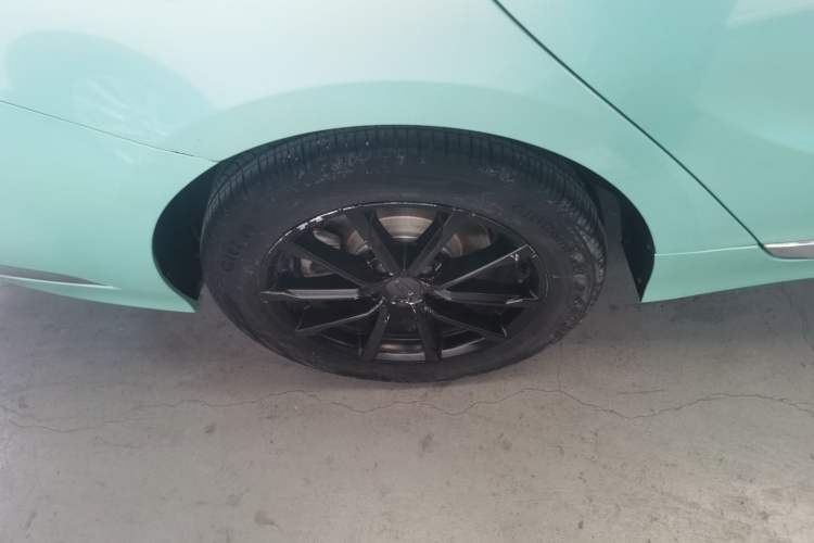 Used Geely Auto Emgrand GT 2021 1.8T Flagship Edition Right Rear Wheel Hub