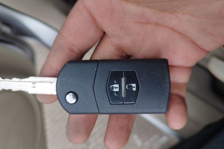 Used Mazda Mazda 3 2010 1.6L Manual Classic Stylish Version