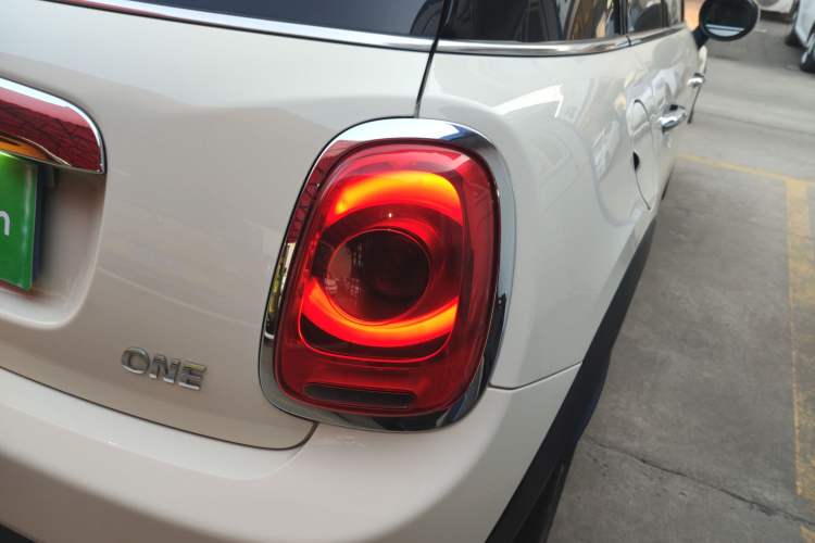 Used MINI MINI 2019 1.5T ONE PLUS Five-Door Edition
