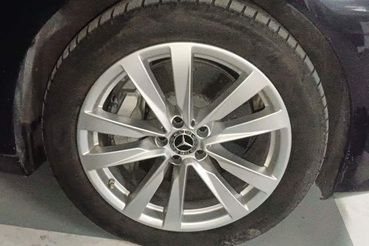 Used Mercedes-Benz S-Class 2022 Revised S 400 L Business Version Right Front Wheel Hub