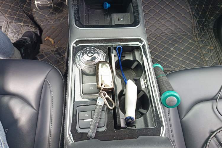 Used Ford Edge 2021 PLUS EcoBoost 245 Two-Wheel-Drive Titanium 7-Seater
