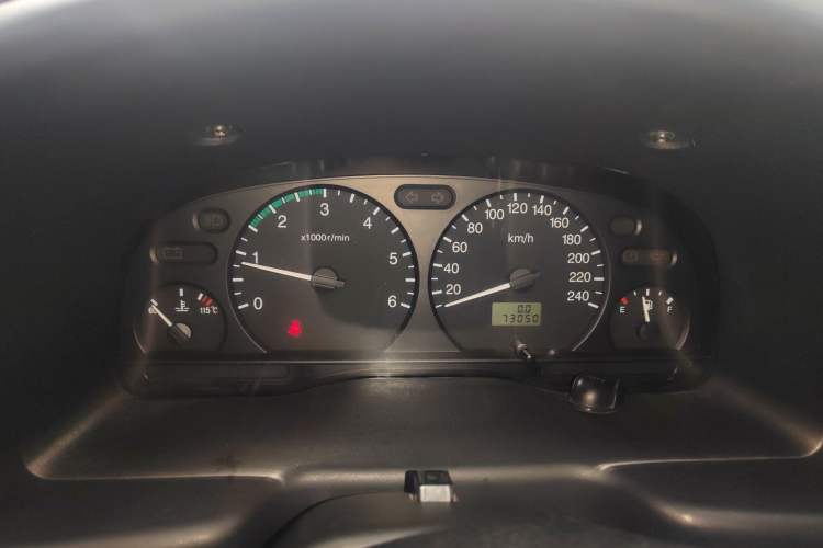 Used Ford Classic Transit 2015 2.8T Diesel Multi-Function Vehicle Short Wheelbase 6-Seater Mid-Roof Edition JX493ZLQ4