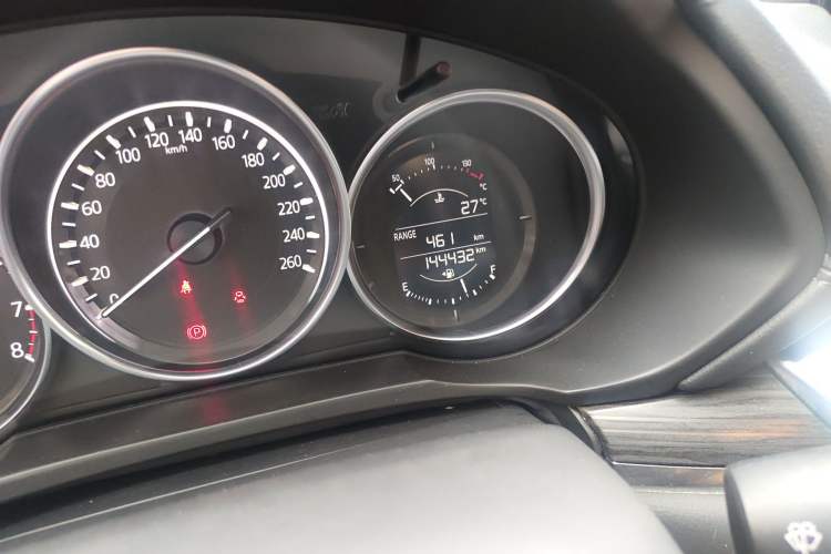 Used Mazda CX-5 2017 2.0L Automatic 2WD Smart Enjoyment Version China V Standard Odometer Close Up