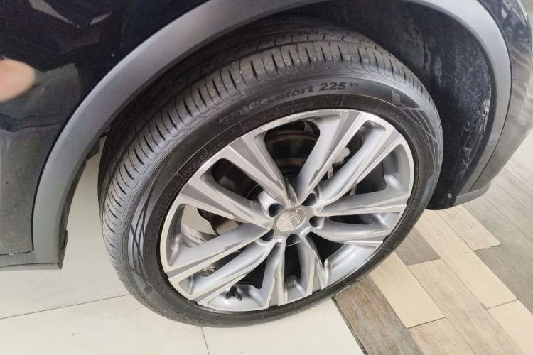 Used BYD Tang 2019 2.0T Automatic SmartConnect Luxury 7-Seater China VI Standard Right Front Wheel Hub