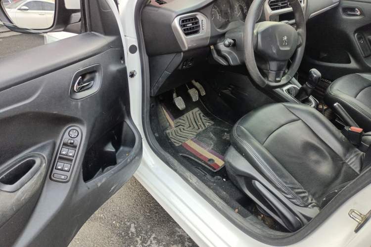 Used Peugeot 301 2016 1.6L Manual Comfort Edition