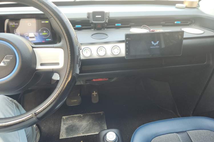 Used Wuling Hongguang MINIEV 2022 GAMEBOY 300km Enthusiast Model with Lithium Iron Phosphate