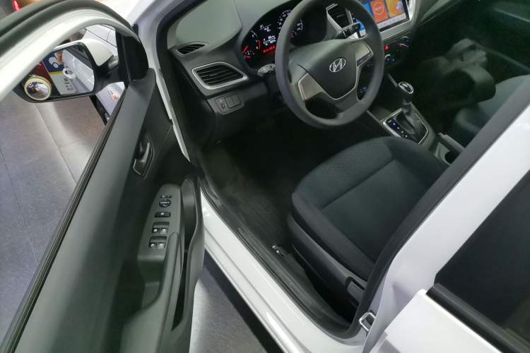 Used Hyundai Verna (new generation) 2016 1.4L Automatic Cool Edition GLS