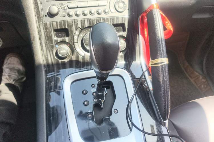 Used Peugeot 3008 2015 2.0L Automatic Trend Edition
