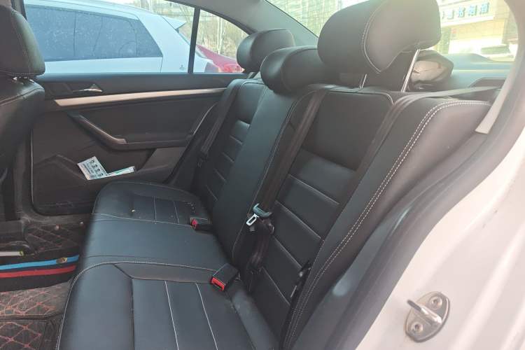 Used Volkswagen Lavida 2019 Lavida Start 1.5L Automatic Trendy Version China VI Standard Left Rear Seat