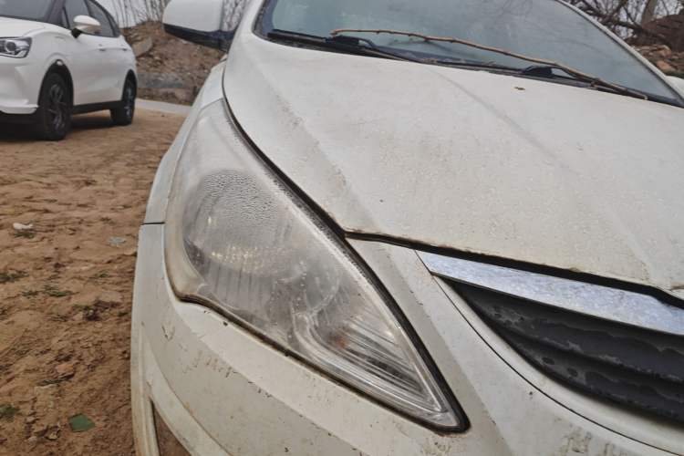 Used Hyundai Verna (older generation) 2010 Sedan 1.4L Manual Standard GL Model
