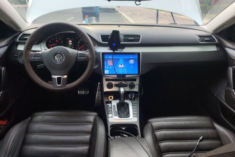 Used Volkswagen FAW-Volkswagen CC 2018 1.8TSI Luxury Model Center Console