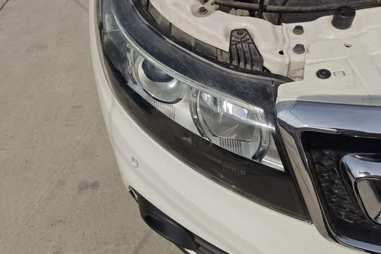 Used BAIC Senova X55 2016 1.5T CVT Luxury Edition Right Front Headlight