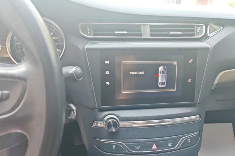 Used Peugeot 408 2015 1.2T Automatic Luxury Edition Audio And AC Panel