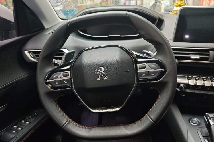 Used Peugeot 4008 2017 350THP Elite Edition Steering Wheel