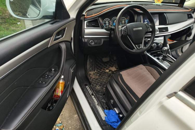 Used Haval H7 2018 Revised Version Blue-Label H7 2.0T Automatic Smart Enjoyment Trim
