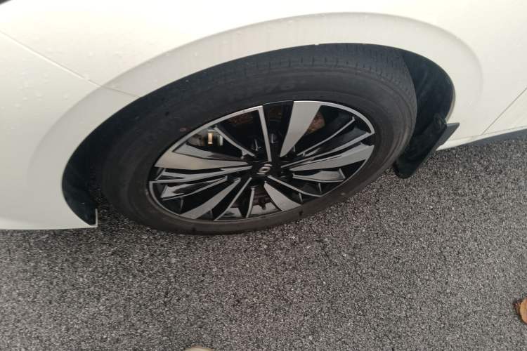 Used CHANGAN NEVO A05 2025 Truly Delicious Edition 145 Beyond-Grade Version Left Front Wheel Hub