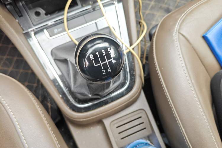 Used Volkswagen Bora 2013 1.6L Manual Comfort Model
