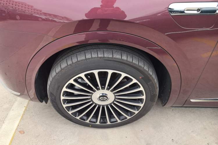 Used Hima AITO M8 2025 Extended-Range Ultra Version 53.4 kWh 5-Seater Edition
