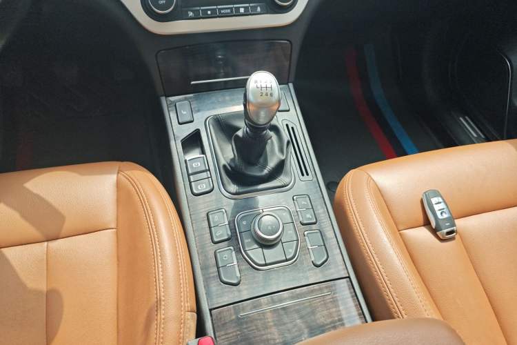 Used Haval H6 Coupe 2015 Blue-Label 2.0T Manual Two-Wheel Drive Prestige Model