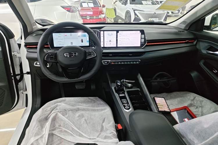 Used Geely Auto Binray 2024 Binrui COOL 1.5T DCT Longteng Edition Center Console