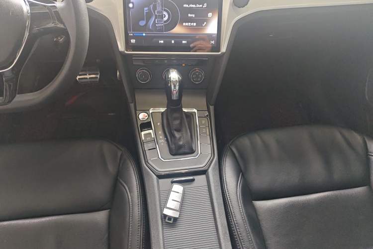 Used Volkswagen Lamando 2017 230TSI DSG Fashion Edition
