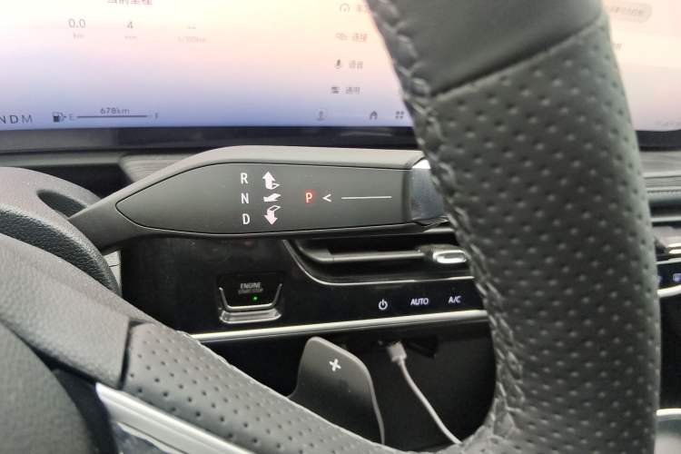 Used Buick LaCrosse 2026 Model 28T Platinum Edition Gear Lever