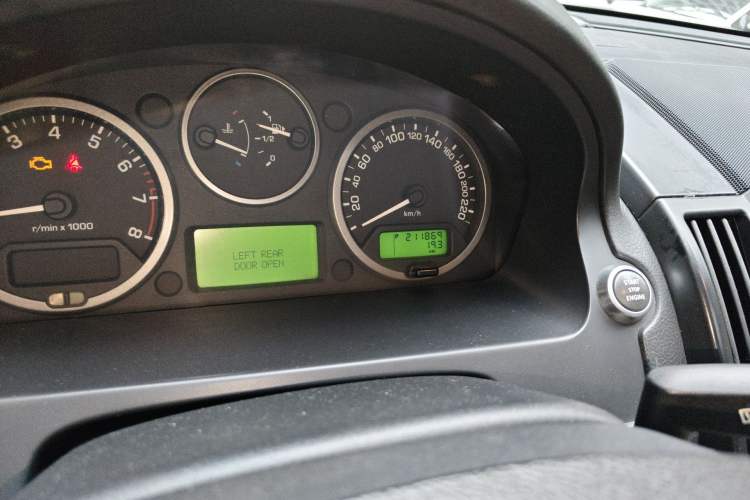 Used Land Rover Freelander 2 2011 3.2L i6 HSE Gasoline Edition