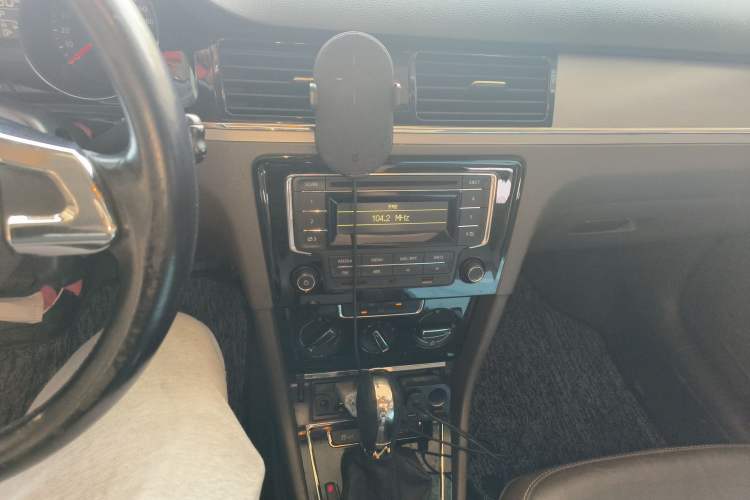 Used Volkswagen Bora 2014 1.6L Automatic Comfort Model