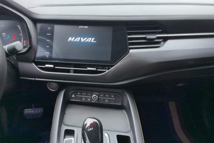 Used Haval F7x 2019 1.5T Two-Wheel Drive Smart & Trendy Edition Audio And AC Panel