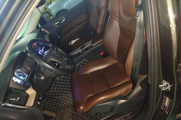 Used Volvo XC60 2020 T5 4x4 Smart Luxury Edition