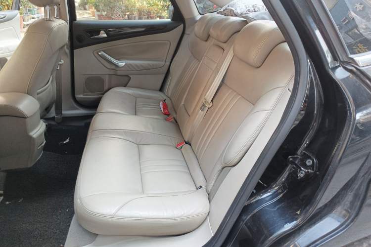 Used Ford Mondeo 2011 2.0L GTDi 200 Luxury Edition