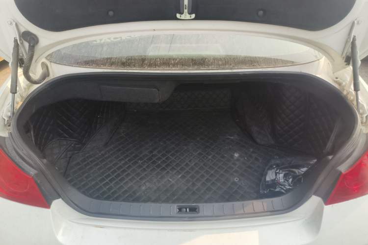 Used Infiniti G Series 2013 G25 Sedan Luxury Sport Edition Trunk