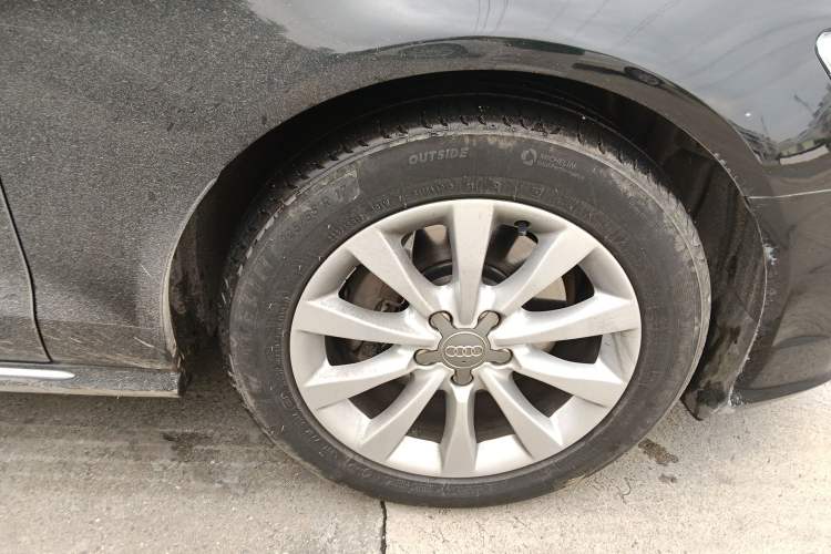 Used Audi A6L 2017 30 FSI Technology Model Right Front Wheel Hub