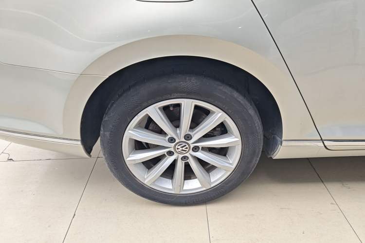 Used Volkswagen Magotan 2017 330TSI DSG Leading Model
