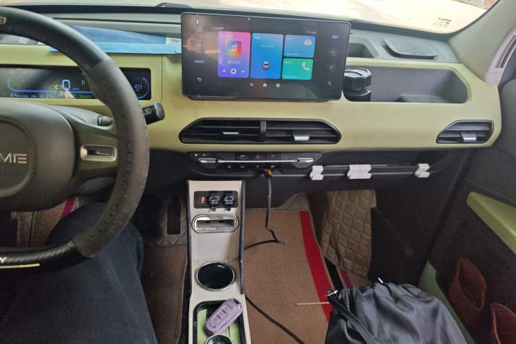 Used Geely Galaxy Panda 2023 Panda Mini 120km Cute Bear
