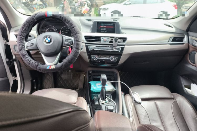 Used BMW X1 2018 sDrive18Li Luxury Model Center Console