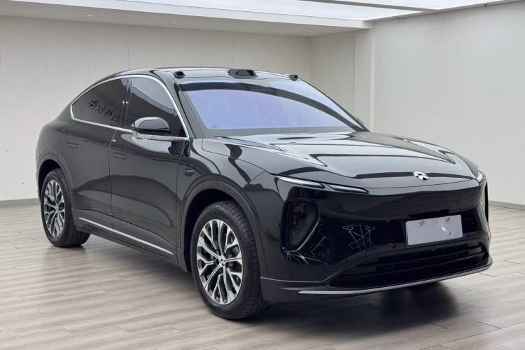 Used Nio EC6 2024 75 kWh Front Right 45 Deg