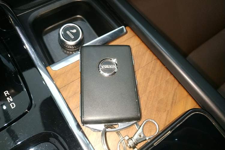 Used Volvo S90 2024 B5 Zhiyi Luxury Edition