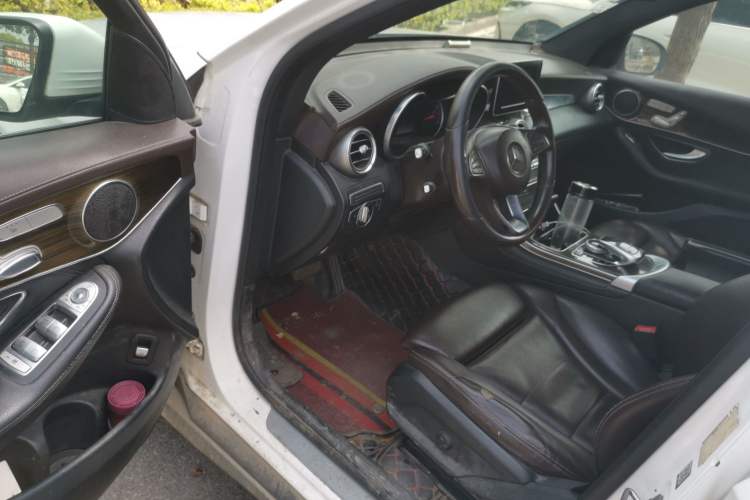 Used Mercedes-Benz GLC 2016 GLC 260 4MATIC Dynamic Edition Driver Seat