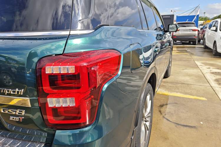 Used GAC Trumpchi GS8 2017 320T Two-Wheel Drive Luxury Smart Connectivity Version (7 Seats)