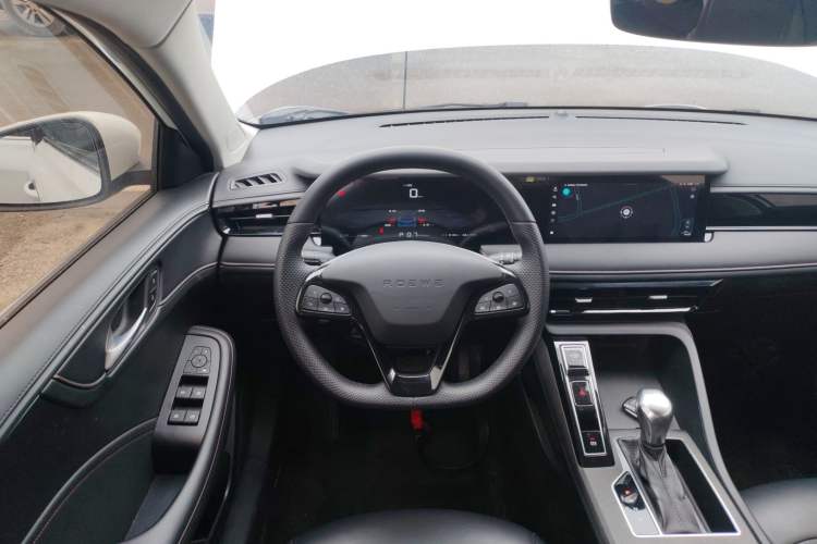 Used Roewe i5 2023 1.5L CVT Luxury Edition
