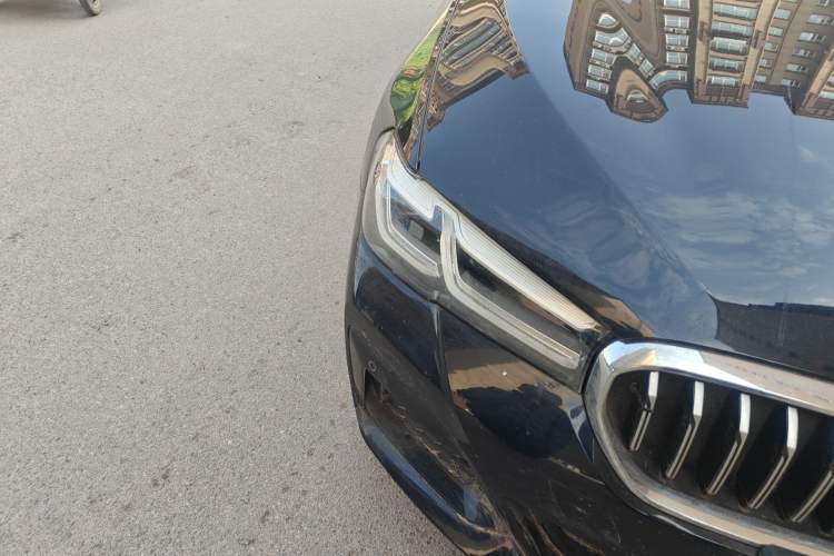 Used BMW 5 Series 2023 530Li Leading Model M Sport Package Right Front Headlight